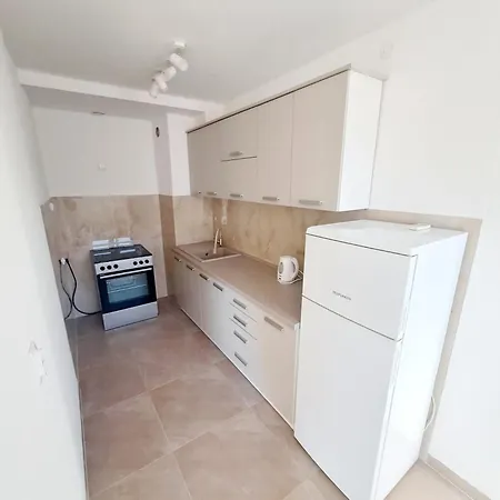 Wet Apartman *